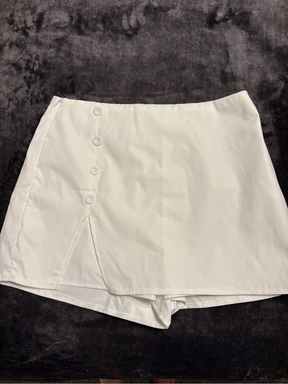 SHEIN White Side-Button Skort Shorts